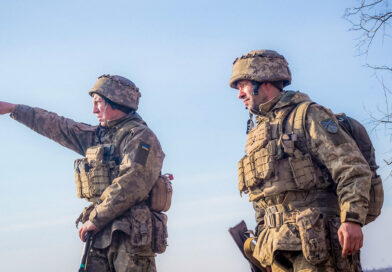 Ucrania cuenta con un volumen de armas para “defenderse”, pero no para ganar la guerra: Politico