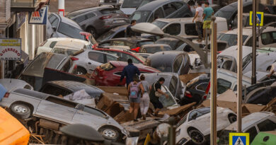 Colapsa temporal carreteras, viviendas, puentes e inundaciones en España con saldo de 95 víctimas