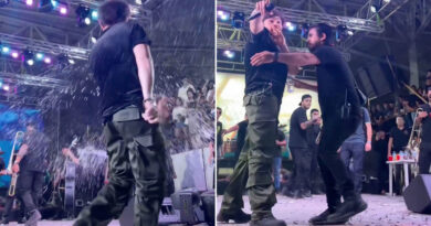 El rapero Tito Double P suspende su concierto en Nayarit tras ser agredido con una lata de cerveza