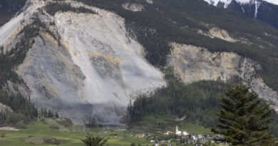 Evacuan pueblo de Brien de emergencia en Suiza ante la amenaza de un colosal deslizamiento de tierra