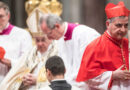 Francisco dejó dos cartas donde veta al cardenal Giovanni Angelo Becciu para el cónclave por actos de corrupción