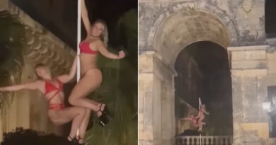 Indigna a activistas que grupo de bailarinas de barra hayan posado en lencería en histórico palacio griego