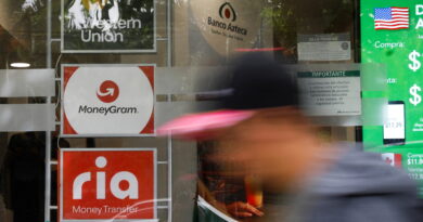 ¿Mentís a la presidenta? Por presión de los bancos de EU acordaron reducir el impuesto a las remesas