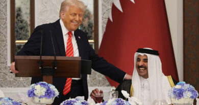 Olvida el crimen de un periodista. Trump ofrece mucho ”amor” a Arabia Saudita y Catar en su viaje a Oriente Medio