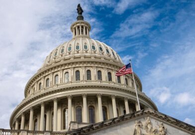 Republicanos batean a demócratas en el Senado para que Trump realice acción militar en Cuba