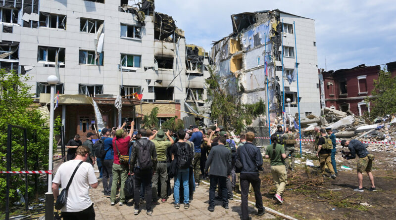 “Miedo a la verdad”: Rusia reprocha silencio mediático de la BBC y CNN ante el atentado de Kiev