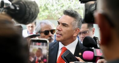 Opositores y gobierno cruzan acusaciones; PRI pide a EU declarar a Morena como ente “terrorista”  