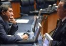 Reaparece senador morenista acusado de EU con vínculos con narco en Culiacán con Javier Corral
