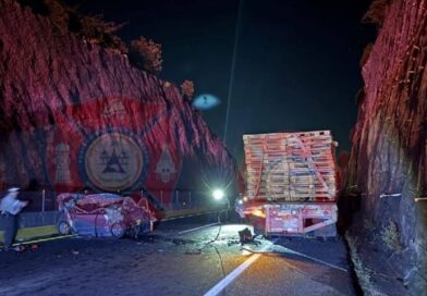 Tragedia en Jalisco: choque múltiple  en tramo carretero deja 2 muertos y 30 heridos