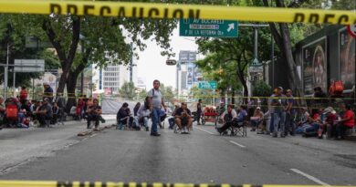 CNTE amaga con un plantón permanente en el Centro Histórico si Sheinbaum no reanuda el diálogo  