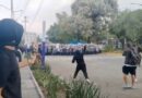 Contrastes del Mundial: chocan manifestantes y la policía en los entornos del Estadio Azteca  