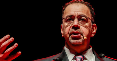 Diagnóstico real del Premio Nobel de Economía: Daron Acemoglu minimiza todo lo dicho contra la IA 
