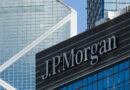Exempleado del JPMorgan presentará demanda federal por haberlo convertido en “esclavo sexual”