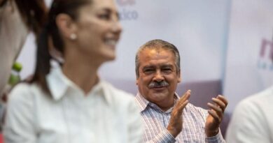Fiscalía de Michoacán cita al senador morenista Raúl Morón por el caso de Carlos Manzo; van 25 detenidos