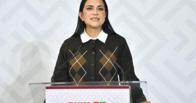 Morena otorga indulgencias a sus militantes y funcionarios; niega encuentros con autoridades de EU