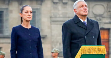 Presidenta rinde pleitesía a su mentor: alaba a AMLO por su apoyo ante polarización con EU   