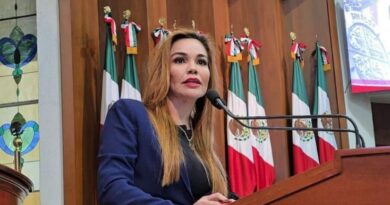 Seguridad federal y estatal a la diputada local priista que le dejaron una corona fúnebre en su casa   