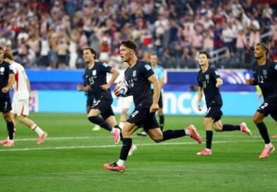 Turquía le echa a perder la fiesta al anfitrión EU tras imponerse 3-2 en la primera fase del grupo  