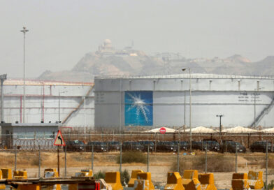Arabia Saudita rompe su propio equilibrio: recorta el crudo a mínimos de 26 años y desata presión regional