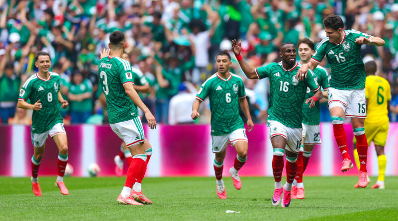 Escala al terreno musical el México contra Inglaterra. “¡Ubícate, güey!” ¿5-0? ¡Cálmate!: Maná