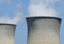 Francia cierra reactores y reduce potencia: el calor golpea incluso a la energía nuclear
