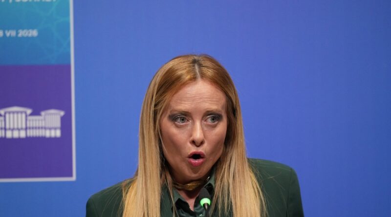 “No me arrepiento”: Meloni reafirma afinidad con Trump; del idilio a la tensión