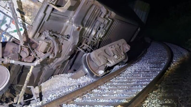 Otro accidente ferroviario: nuevo descarrilamiento del Tren Interoceánico  en Oaxaca