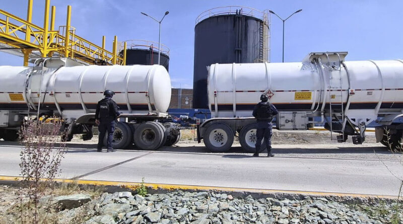 Tráfico ilegal de combustible resulta tardío a un fenómeno denunciado hace años: Buscaglia  