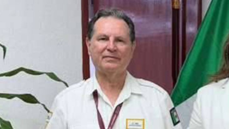 Cesan al delegado del INM, Carlos Manuel Bandala, por expedición irregular de documentos en QR