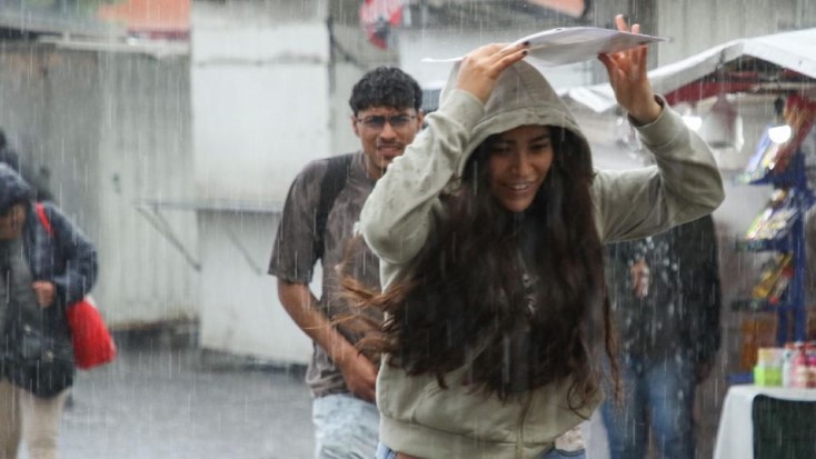 Chubascos con lluvias fuertes y olas de calor se prevén en Veracruz y el resto del país, según el SMN   