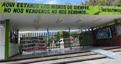 Estudiantes de nuevo ingreso de la Escuela Normal de Chiapas denuncian abusos del Comité Estudiantil