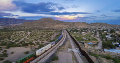 México activa su corredor interoceánico ante la crisis en Ormuz y el atasco del canal de Panamá