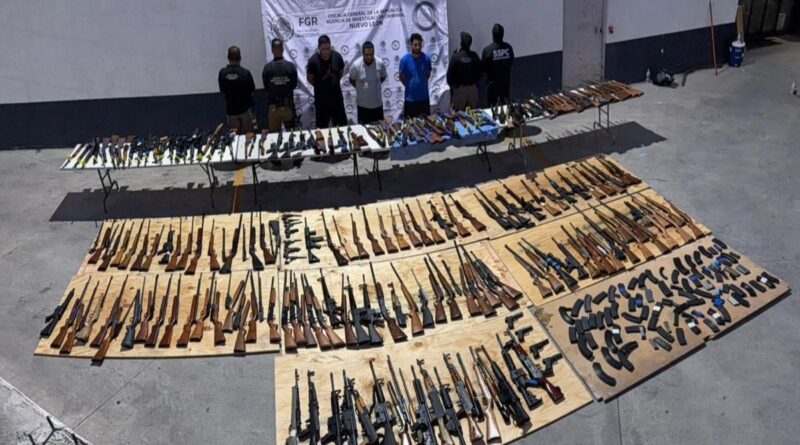 Operativo en Sabinas Hidalgo intercepta arsenal de Texas destinado a cárteles en México
