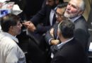Senadores, diputados y funcionarios no “pueden desaparecer bienes e inmuebles“; deben cumplir con la ley