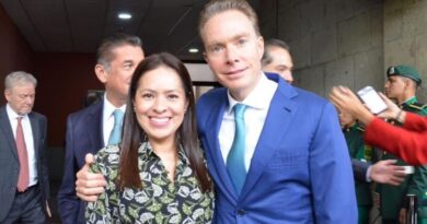 El PVEM se desvive en elogios a la Presidenta por ‘sus grandes logros’, pero oculta a los narcoMorena   