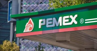 Pemex desploma envíos de crudo mientras sube producción de combustibles