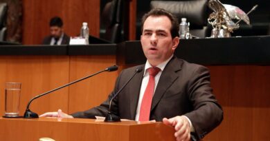 Desalojan bloqueo en Perote por pozo agrícola; Yunes Zorrilla niega vínculo y acusa a Nahle de calumniarlo
