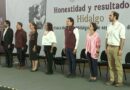 Protestas irrumpen evento de Sheinbaum; normalistas rompen vallas durante el Himno