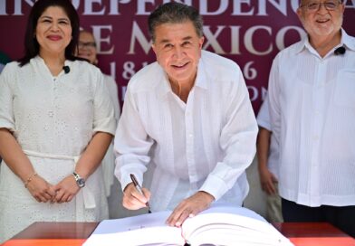 Yunes revienta contra Ramos Alor: “un pobre pendejo que amenaza a médicos sin insumos”
