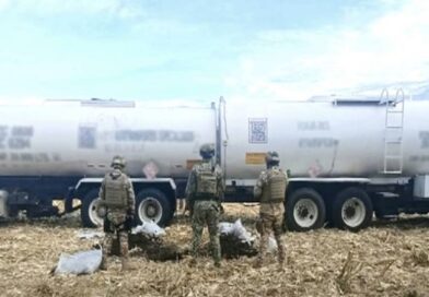 ‘Huachicol’ Querétaro: aseguran autotanques y llaves ocultas en tierra durante operativo federal